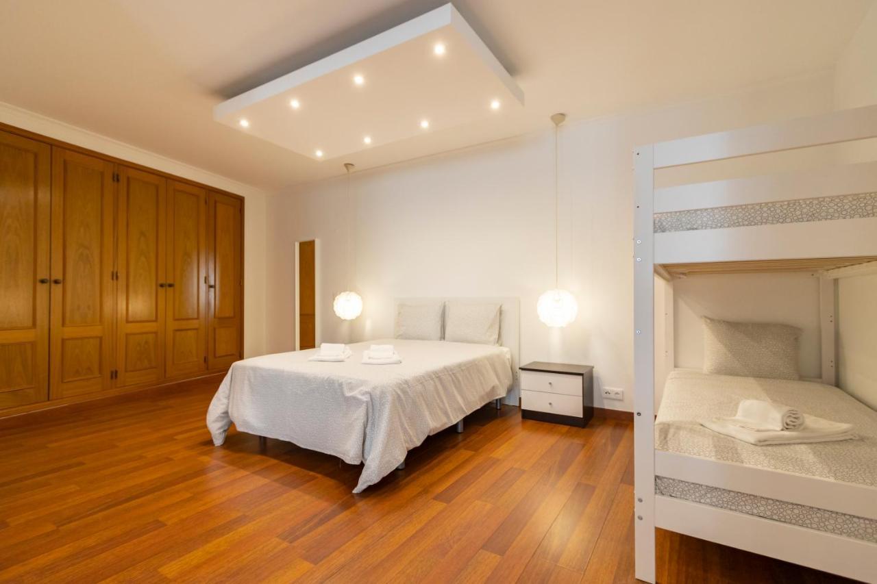 Spaceful Apartment In อัลบูเฟรา ภายนอก รูปภาพ