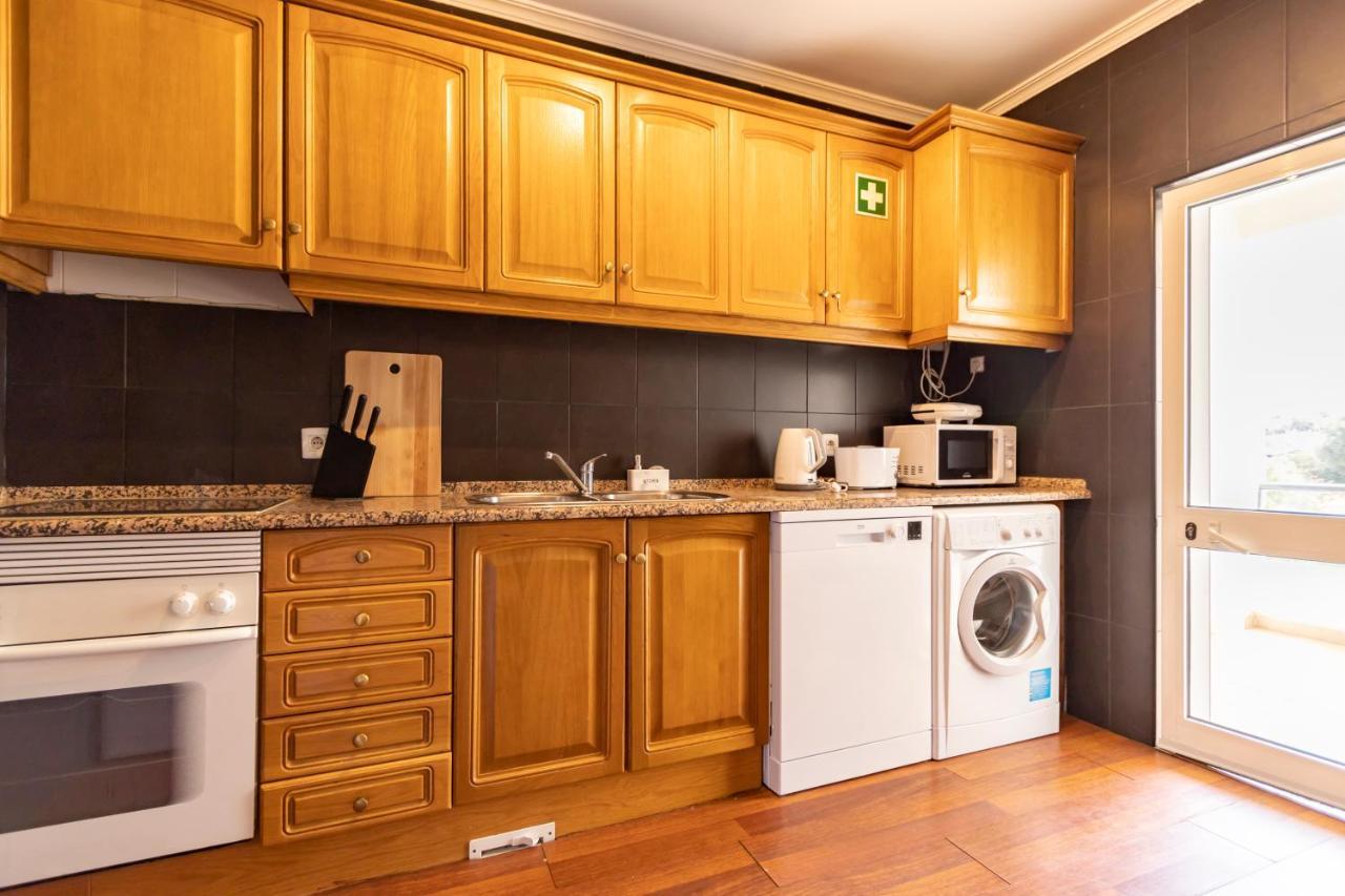 Spaceful Apartment In อัลบูเฟรา ภายนอก รูปภาพ